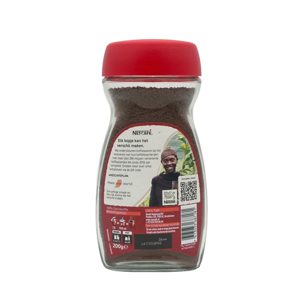 Achterkant van Nestlé pot met oploskoffie 200 gram